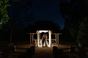 unobtrusive wedding photography